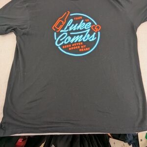 Luke Combs 2019 Beer Never Broke My Heart Tour  W/Neon Graphics Concert Tee XXL.